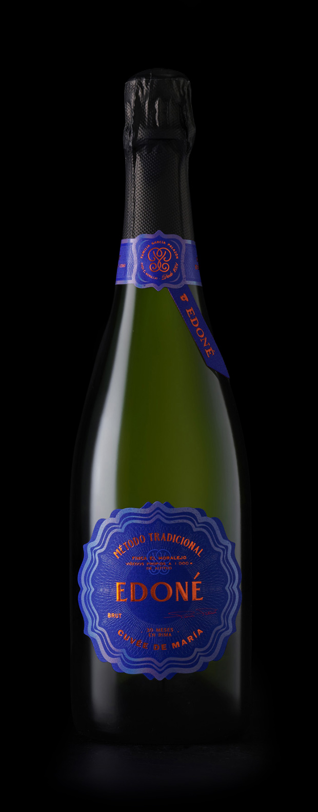 edone-cuvee-de-maria-entera-620x1580-fondo-2
